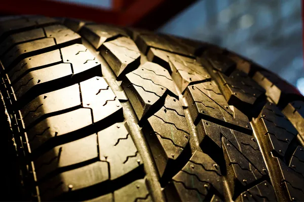 How can I tell if it’s time to replace my tires?